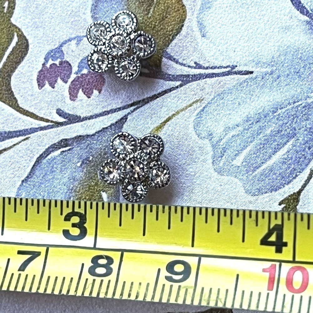 Daisy Flower Rhinestone Post Earrings - Picture 7 of 7